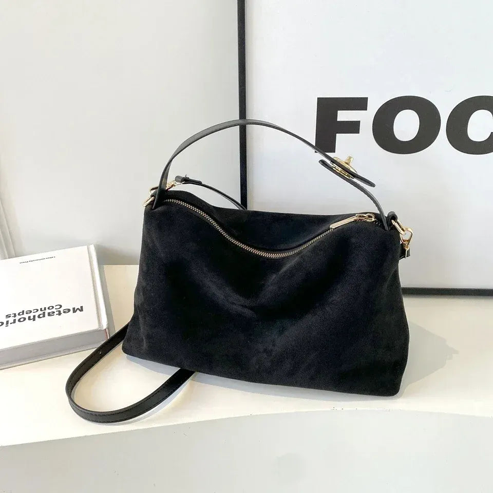 Bolso retro con textura